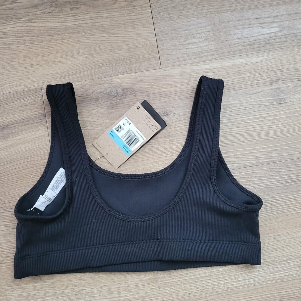 Nike Alate Ribbed Black Sports Bra - Picture 2 of 4